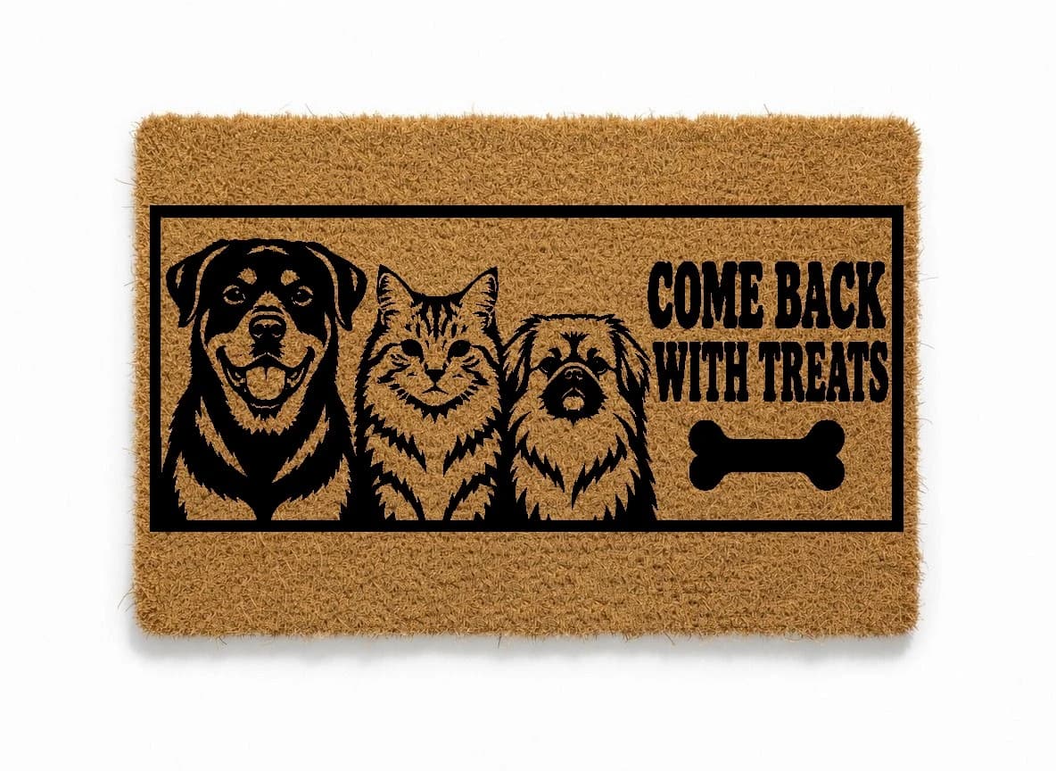 A personalized coir doormat with a dog, a cat and a small dog